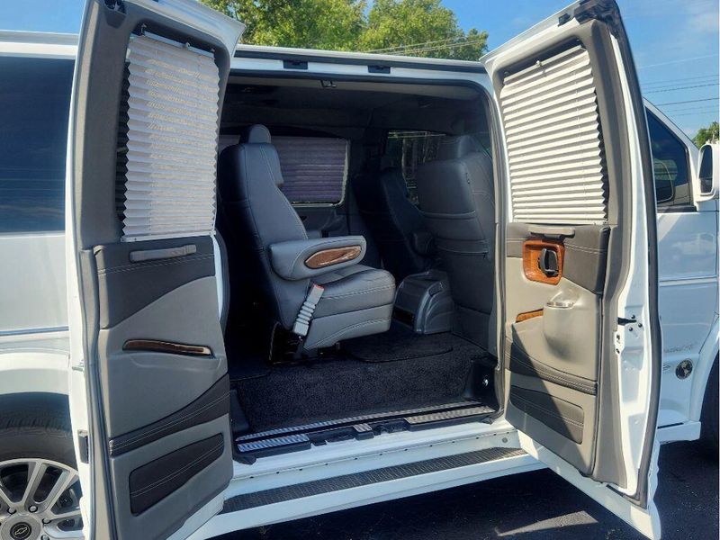 2021 Chevrolet Express Cargo Image 46