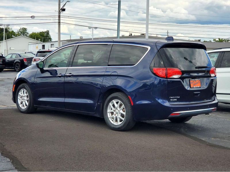 Used 2020 Chrysler Pacifica TouringImage 9