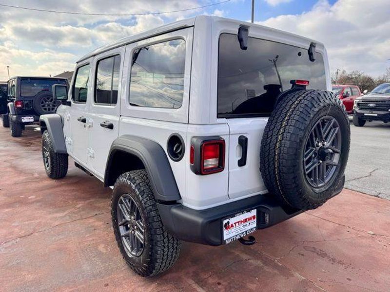 New 2026 Jeep Wrangler 4-door Sport SImage 8