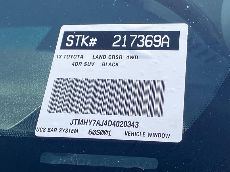 2013 Toyota Land Cruiser BaseImage 33