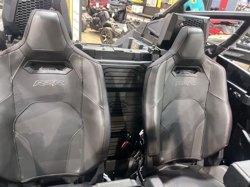 New 2026 Polaris RZR PRO R 4 ULTIMATE Image 13