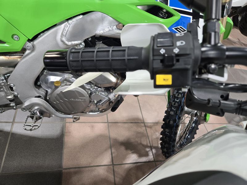 NEW 2026 SUZUKI DR650S Image 16