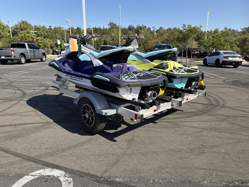New 2023 Sea-Doo MOVE II AL Image 15
