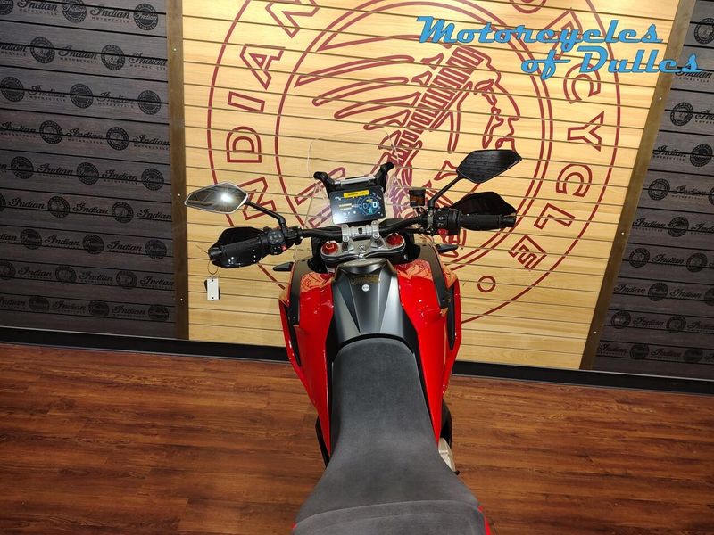 2024 MV Agusta Enduro Veloce Image 12