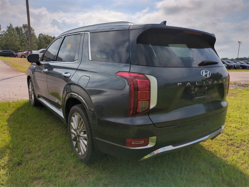 2020 Hyundai Palisade LimitedImage 2