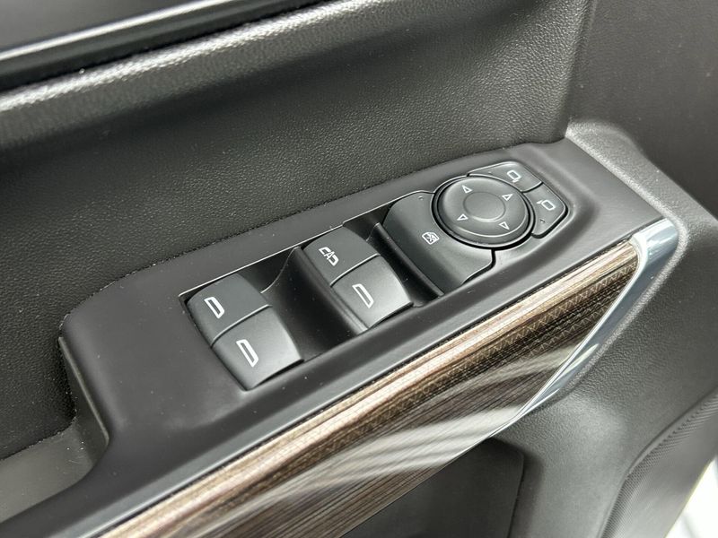 Used 2021 Chevrolet Silverado 1500 LTImage 23