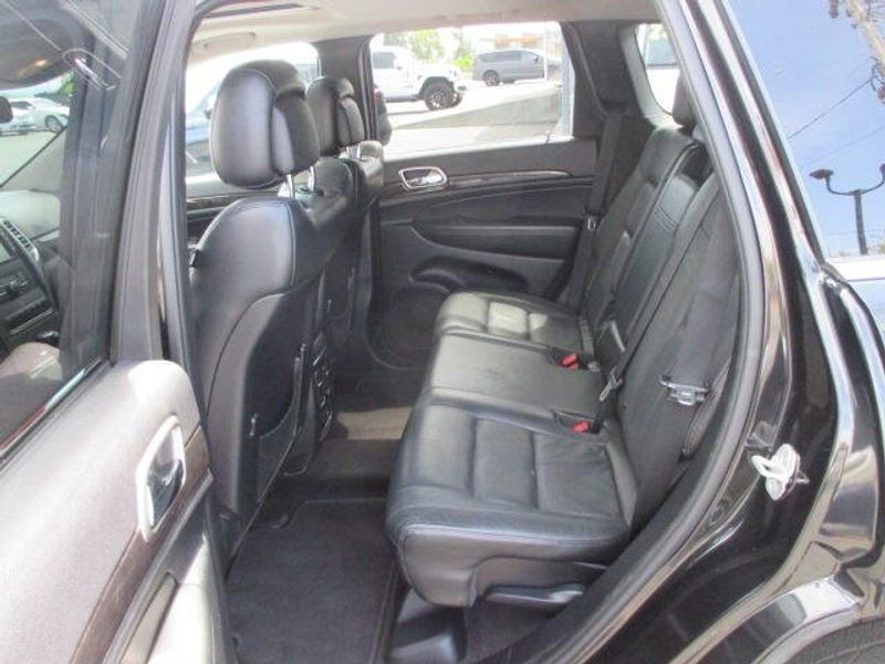 2012 Jeep Grand Cherokee Laredo AltitudeImage 24