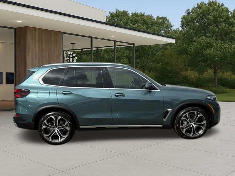 Used 2025 BMW X5 xDrive40iImage 7