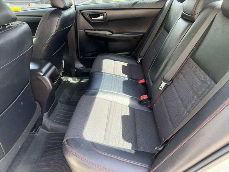 Used 2017 Toyota Camry XLEImage 16