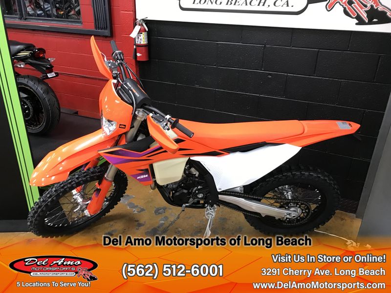 2024 KTM 500 XW-F  in a ORANGE exterior color. Del Amo Motorsports of Long Beach (562) 362-3160 delamomotorsports.com 