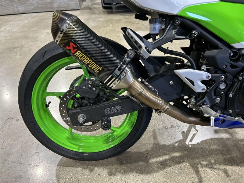2024 Kawasaki NINJA 500 SE ABS 40TH EDITION Image 21
