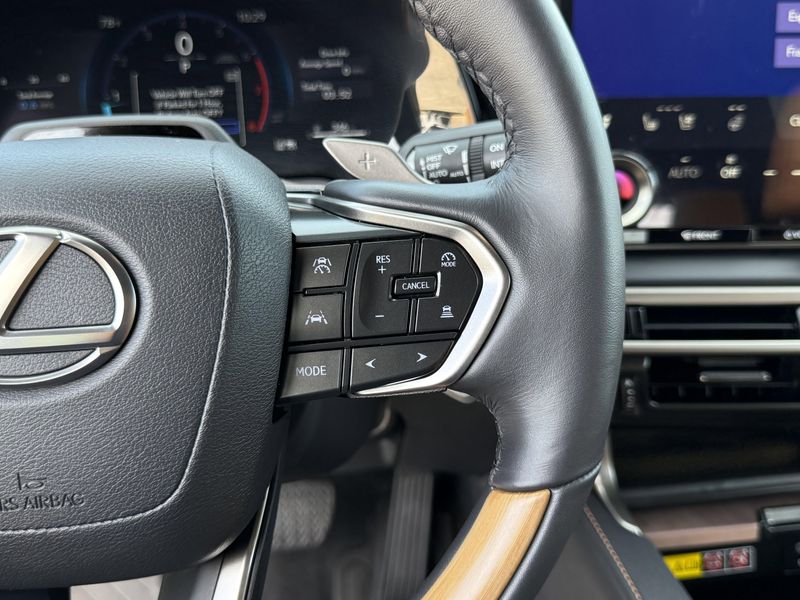 Used 2025 Lexus RX 350 PremiumImage 23