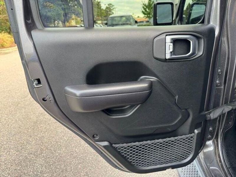 Used 2018 Jeep Wrangler Unlimited Sport S
