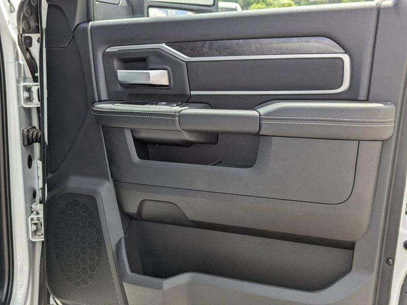2024 RAM 4500 Slt Chassis Crew Cab 4x4 60