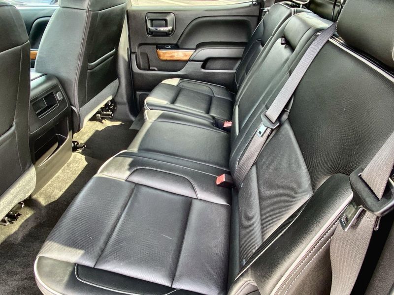 Used 2018 Chevrolet Silverado 1500 High CountryImage 24