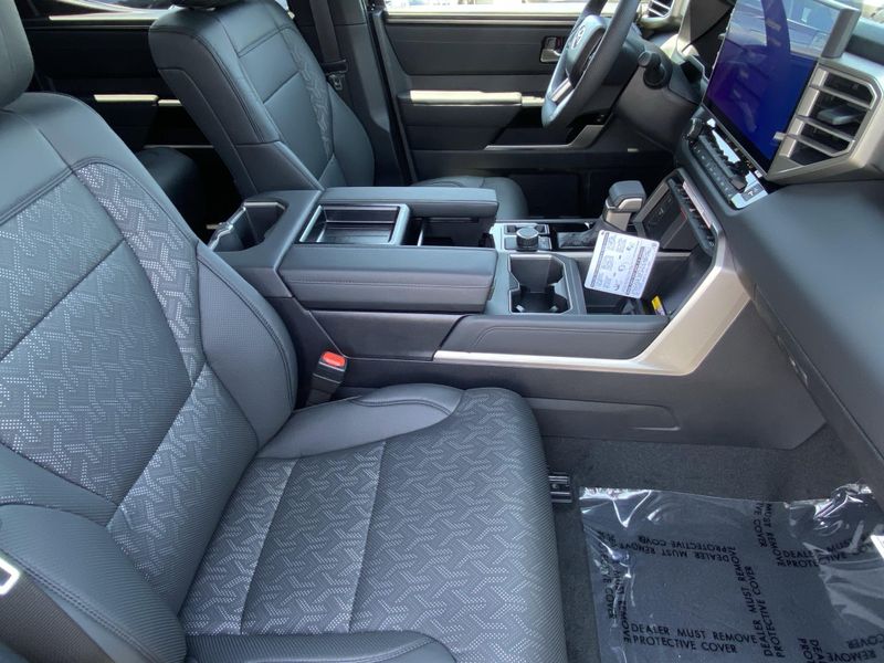 New 2025 Toyota Tundra Limited HybridImage 10