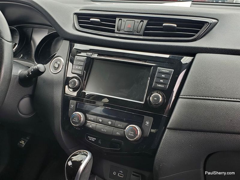 Used 2020 Nissan Rogue SV