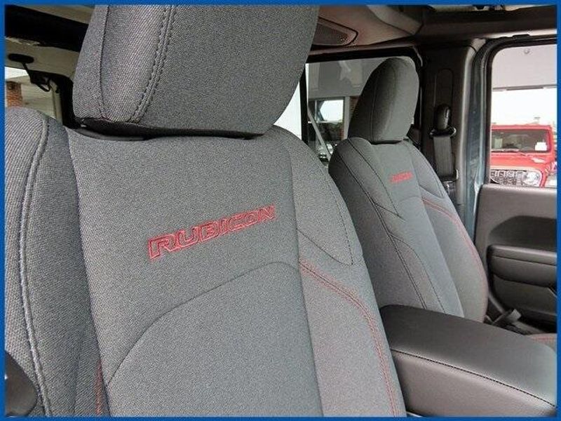 New 2025 Jeep Wrangler RubiconImage 9
