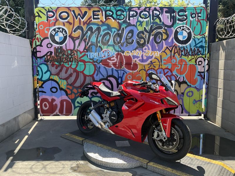 Used 2024 Ducati SuperSport 950 S Image 4