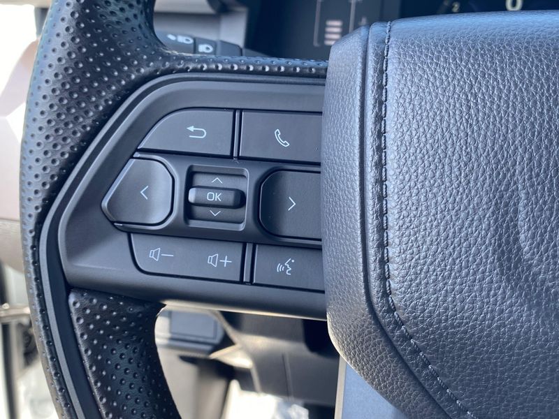 2025 Toyota Tacoma SR5Image 26