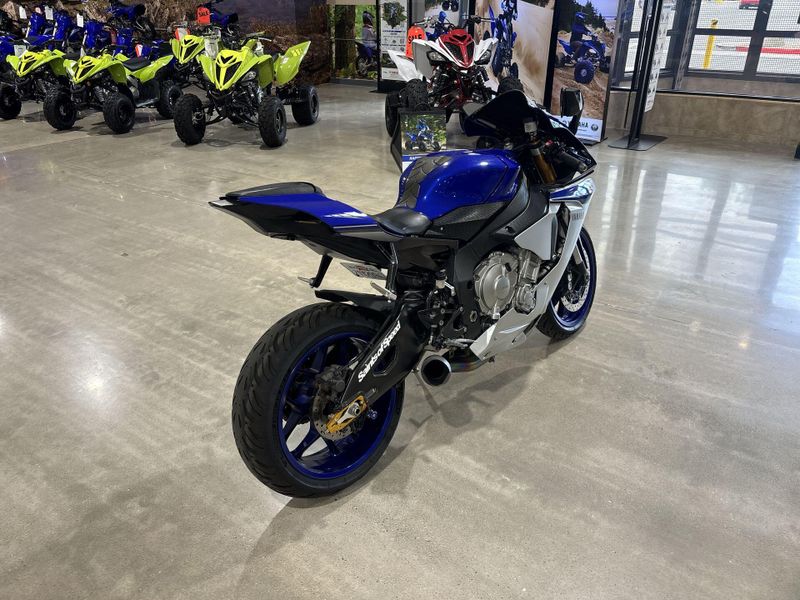 Used 2015 Yamaha YZF-R1 Image 15