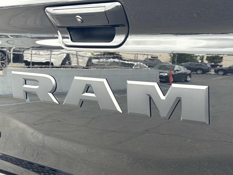 New 2026 RAM 1500 Rho Crew Cab 4x4 5'7' Box