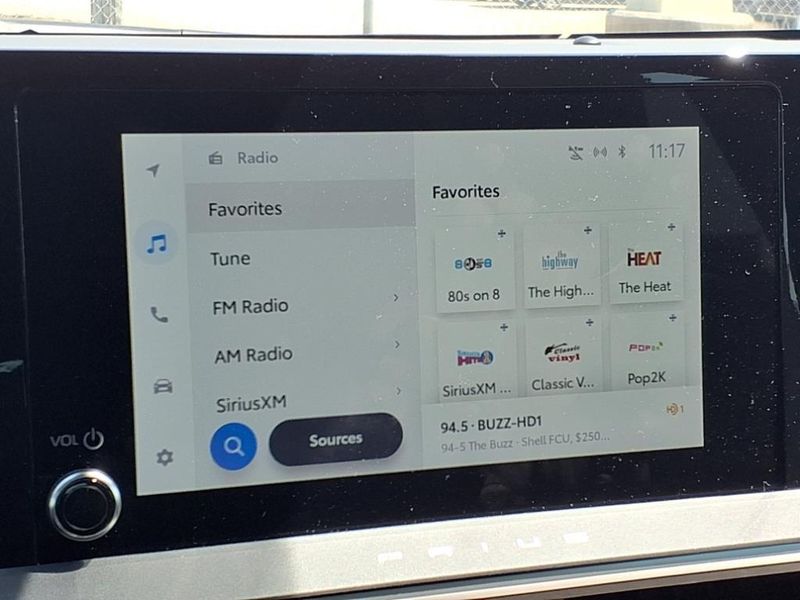2023 Toyota Prius XLEImage 8