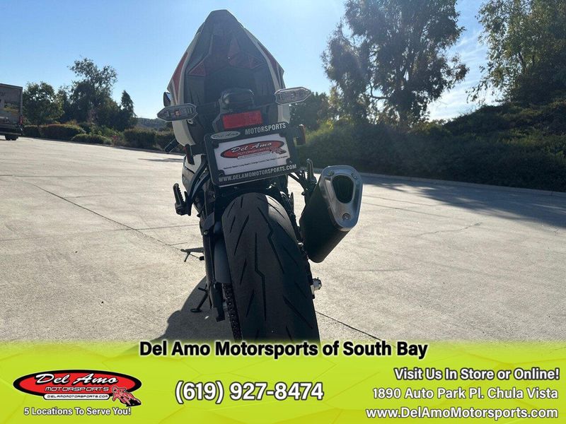 New 2025 Kawasaki NINJA ZX-6R ABS Image 4