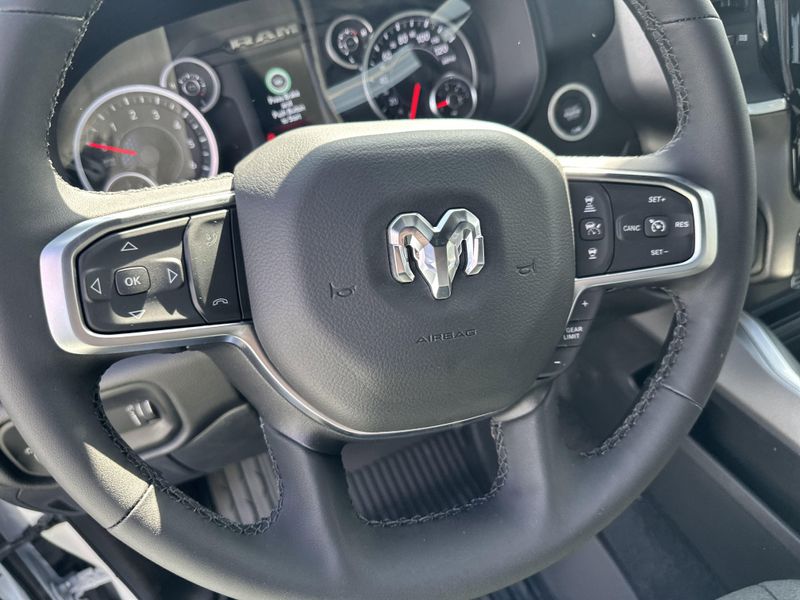 2025 RAM 1500 Big Horn Crew Cab 4x4 5