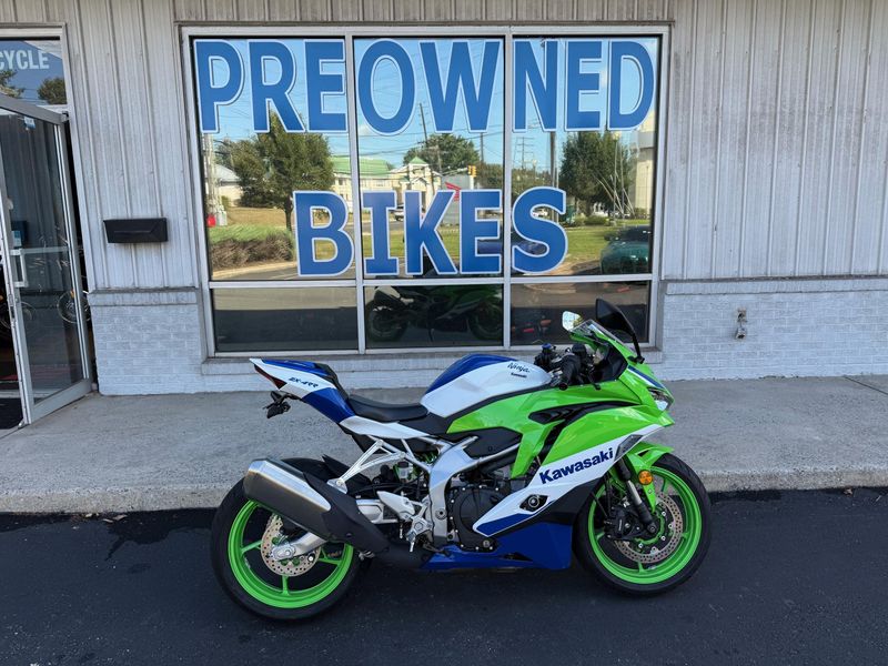 2024 Kawasaki Ninja ZX-4RRImage 1