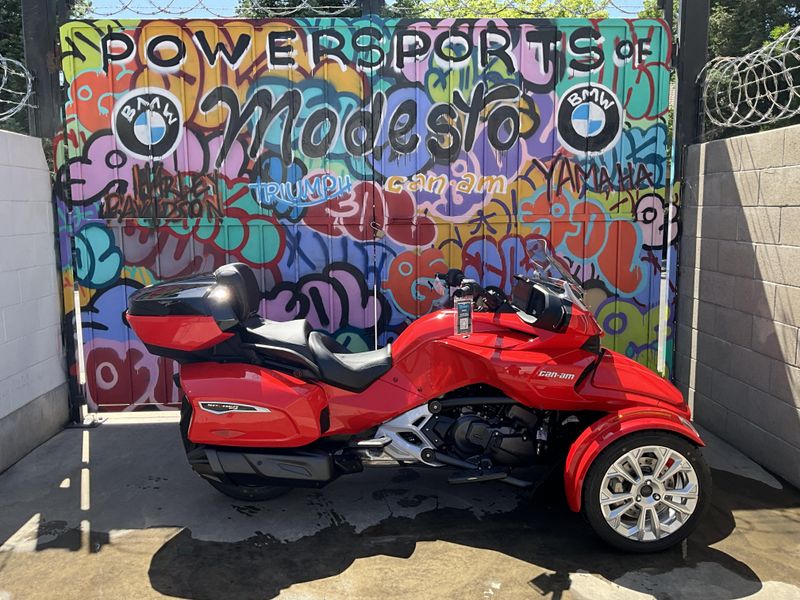 New 2025 Can-Am SPYDER F3 LIMITED Image 4