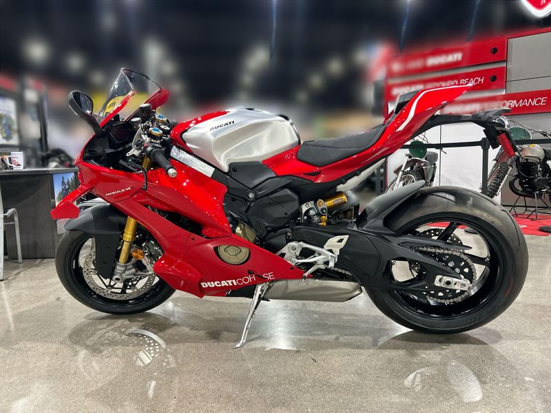 New 2026 Ducati PANIGALE V4 R Image 19