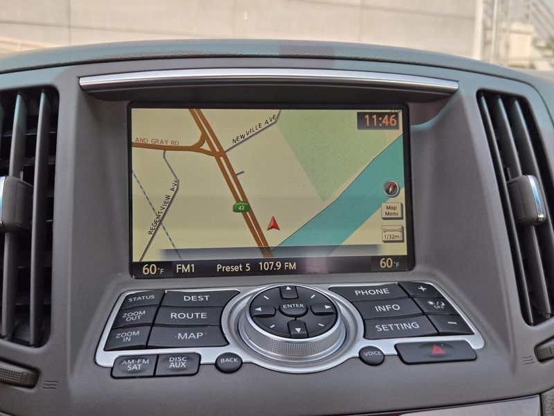 Used 2011 INFINITI G37 2dr Base