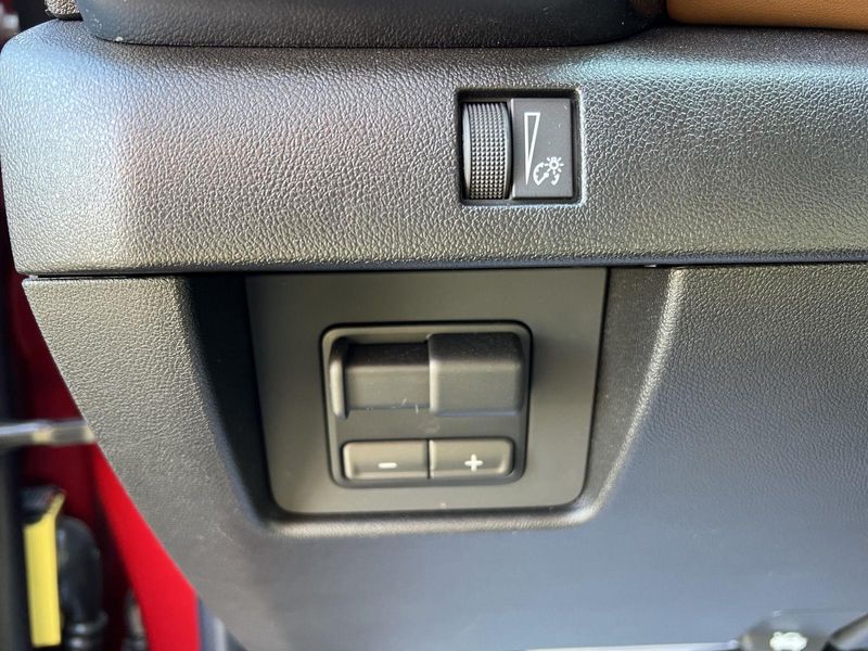 2026 Gmc Canyon AT4 photo 9