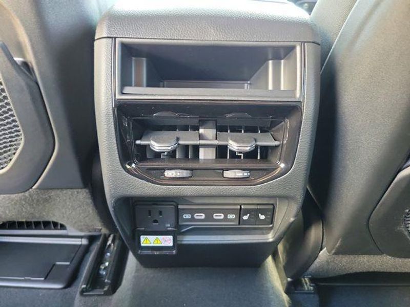 New 2026 Jeep Grand Cherokee Limited 4x4