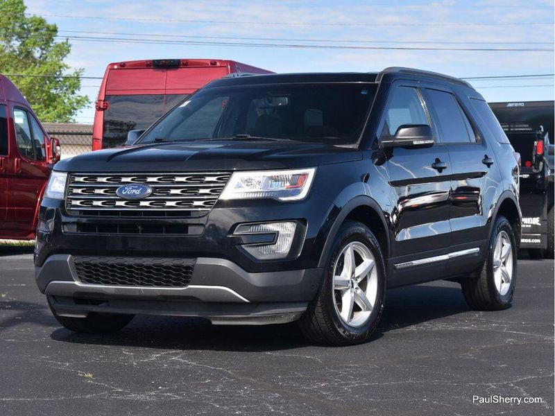 2016 Ford Explorer XLTImage 7