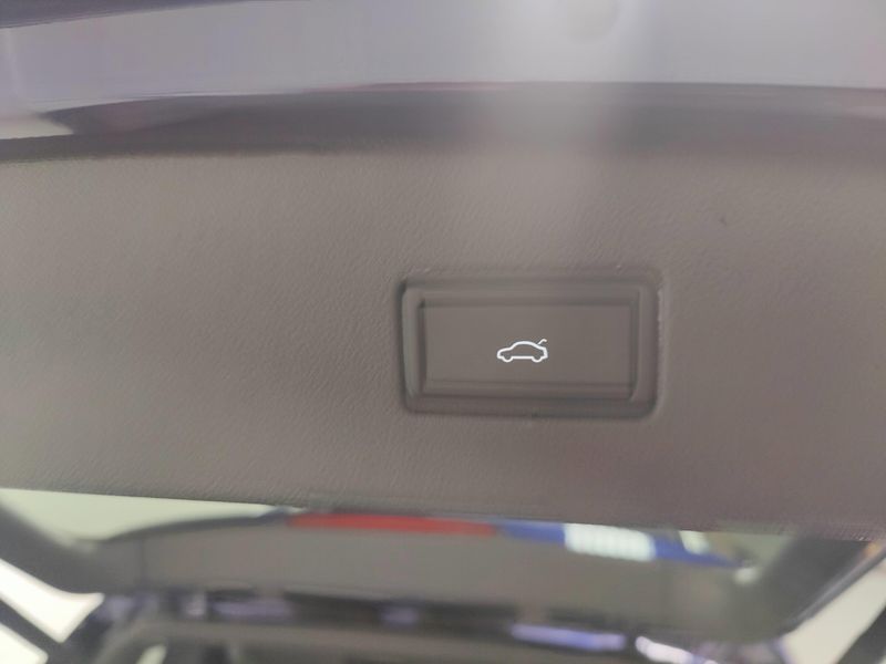 Used 2024 Volkswagen Tiguan AWD SEL R-Line w/Sunroof/NavImage 16