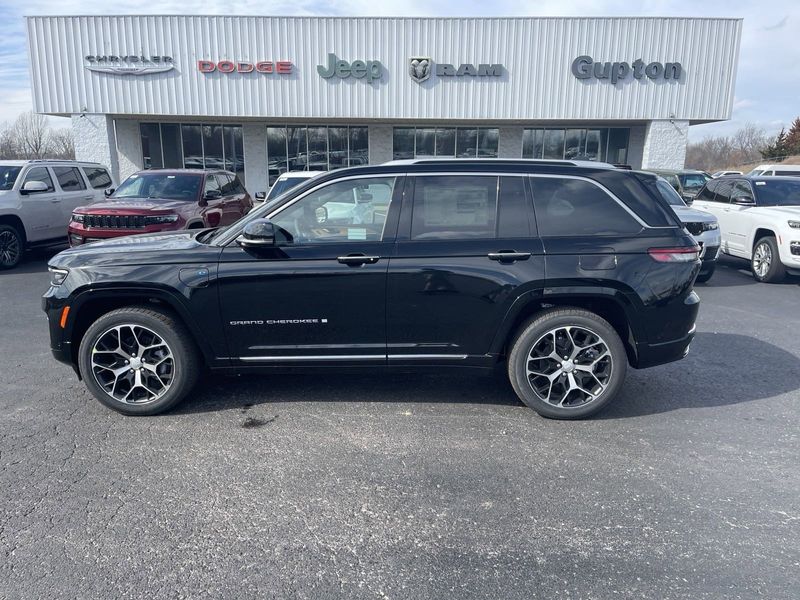 2023 Jeep Grand Cherokee Summit Reserve 4xeImage 8