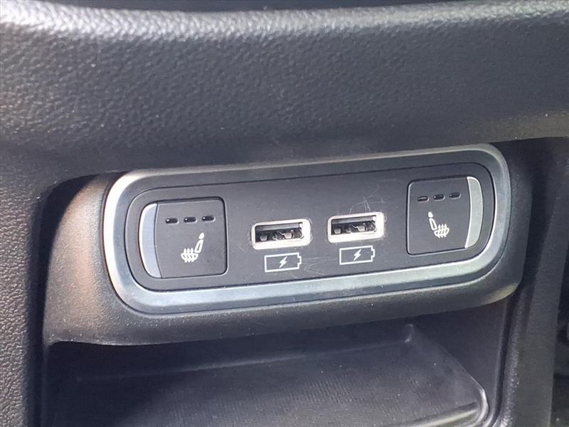 Used 2022 Alfa Romeo Stelvio VeloceImage 5