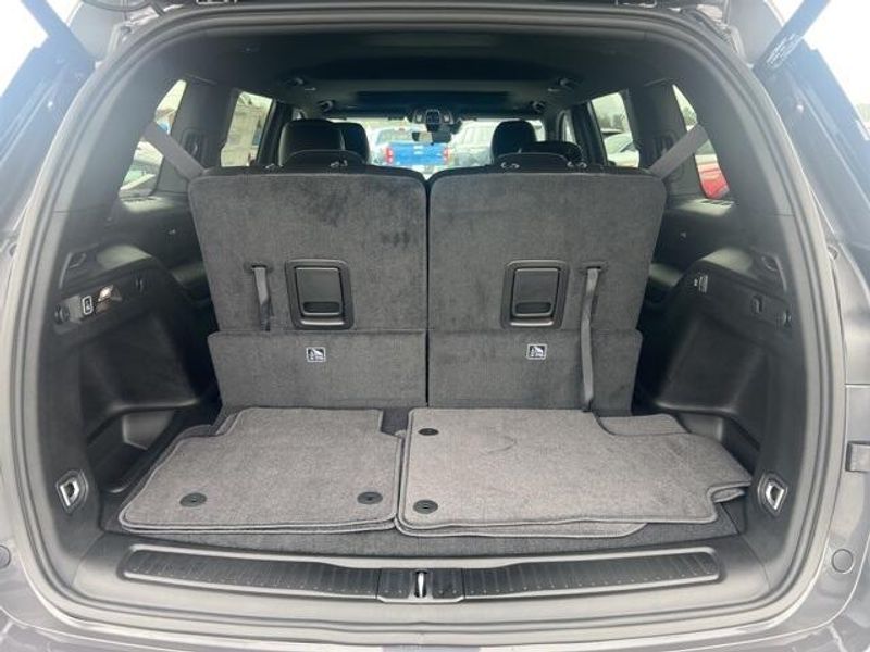 2025 Jeep Grand Cherokee L Altitude X 4x4Image 19