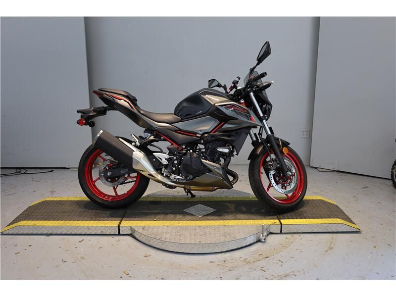 Used 2025 Kawasaki ER500 Image 12