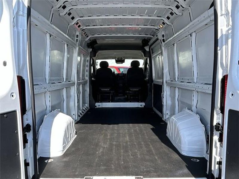 2023 Ram ProMaster 2500 photo 12