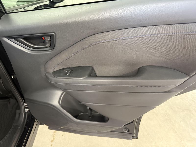 Used 2025 Subaru Forester PremiumImage 7