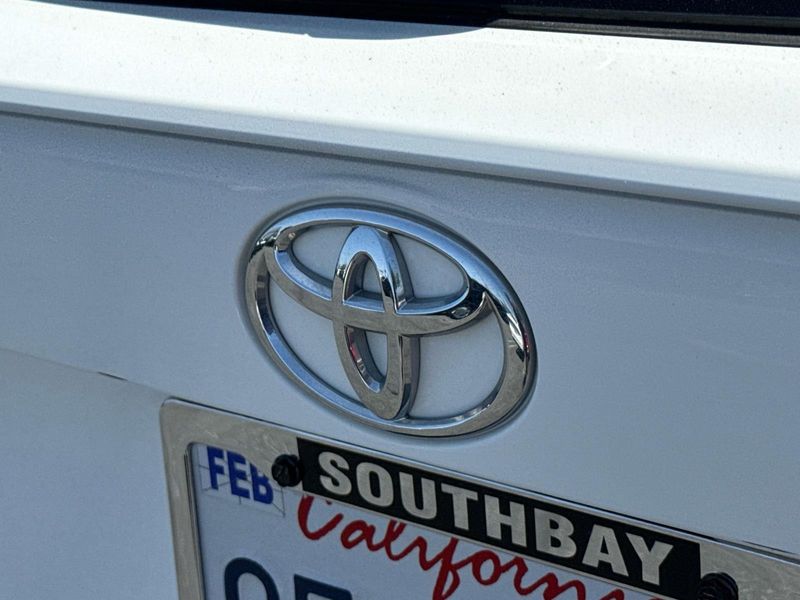Used 2019 Toyota RAV4 XLE Premium FWD (Natl)