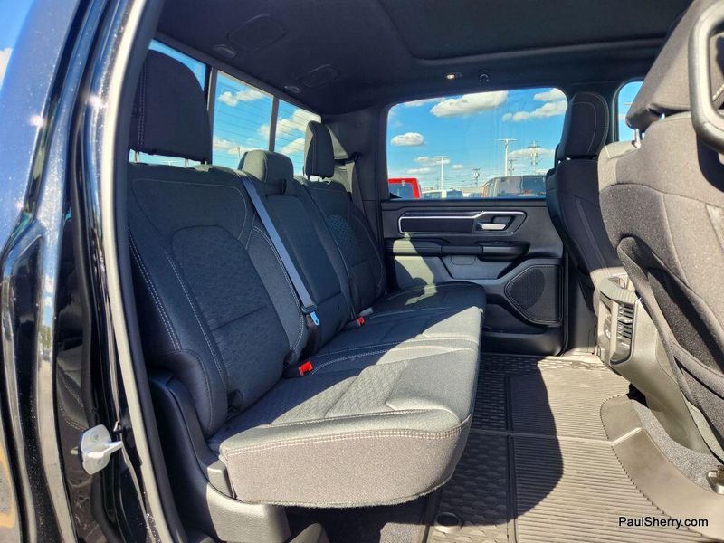 New 2026 RAM 1500 Big Horn Crew Cab 4x4 5'7' Box