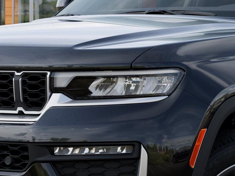 New 2026 Jeep Grand Cherokee Limited 4x4Image 36