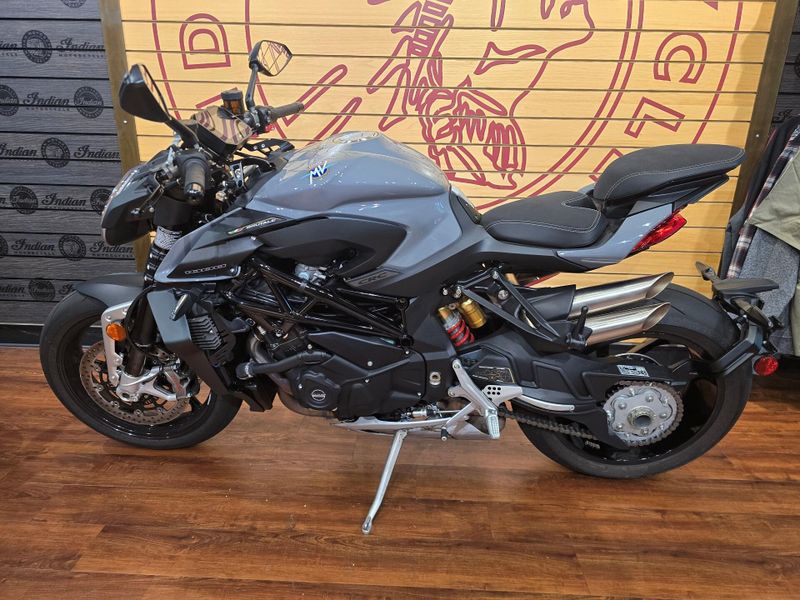 2024 MV Agusta Brutale 1000 RSImage 4