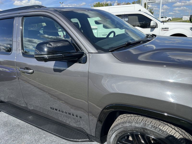 2024 Jeep Wagoneer L Series II CarbideImage 5