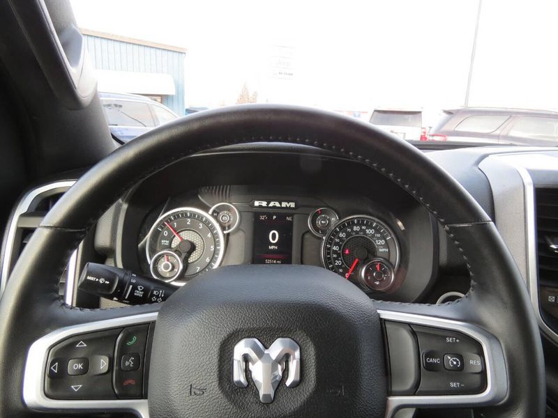Used 2023 RAM 1500 Big Horn 4x4 4dr Crew Cab 5.6 ft. SB PickupImage 18