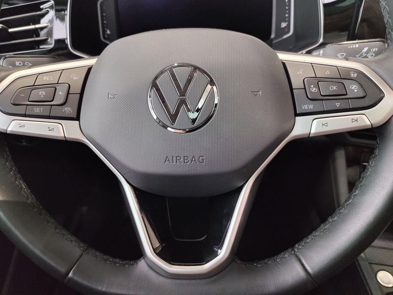Used 2026 Volkswagen Jetta SEL w/Sunroof & NavImage 26